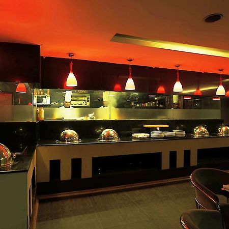 ホテル Corporate Regency ニューデリー エクステリア 写真