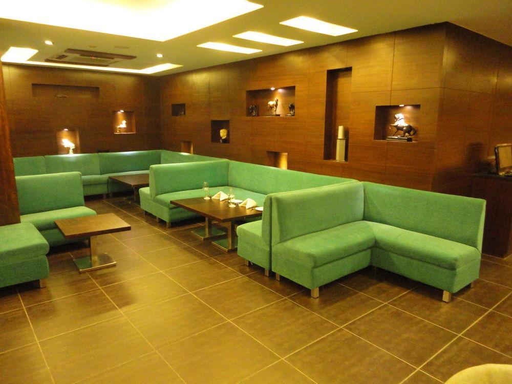 ホテル Corporate Regency ニューデリー エクステリア 写真