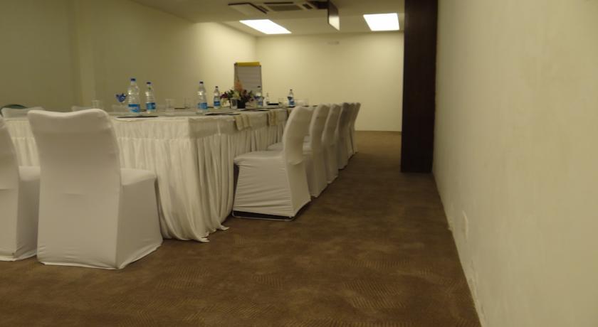 ホテル Corporate Regency ニューデリー エクステリア 写真